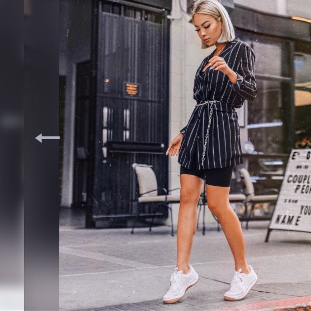 Welcome to my closet 🛍👠👟🥿👖👚👗👛